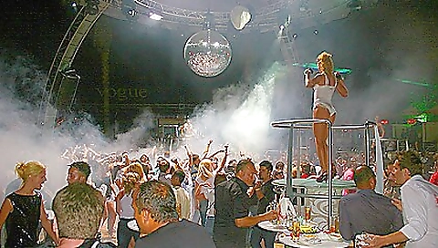 Turkish girl enjoys wild sex session with her partner