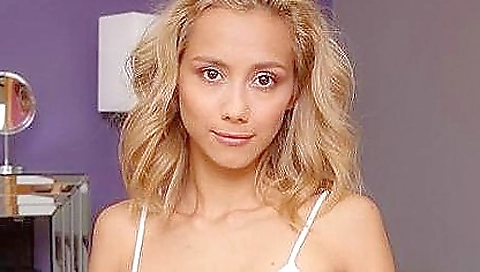 Horny teen blonde enjoys hardcore blowjob in VR porn