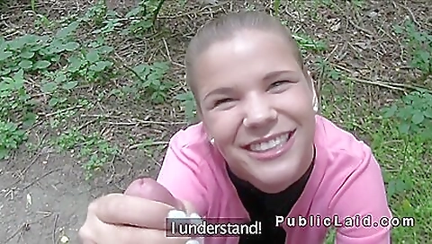 Czech girl with a big booty takes a good blow job in the woods