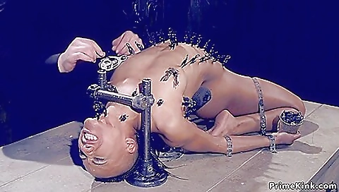 Sexy ebony babe with a nice round ass plays a dick